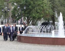 Президент України ознайомився з відремонтованою будівлею обласного театру у Сєвєродонецьку