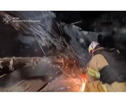 Луганчани схиляють голови в пам'ять про жертв нічної атаки на Дніпро