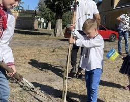 «Липи Перемоги» нагадуватимуть мешканцям Ірпеня про подвиг луганчан