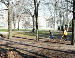 В містах та районах області: У Лисичанську проходть загальноміський суботник