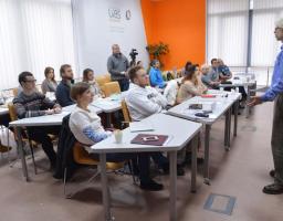 Навчальна програма «Школа амбасадорів миру»