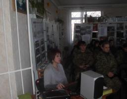 На Луганщині працює пересувна фотовиставка «Пам’яті небесної сотні»