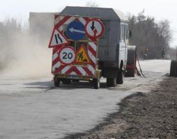 На Луганщині відновлюють дороги державного значення