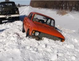 Порада водіям: не користуйтеся автомобілями у період ускладнення погодних умов