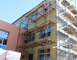 У Троїцькому опорному ліцеї утеплюють фасад та роблять енергоефективну опалювальну систему