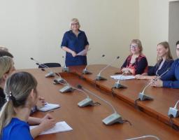 Укомплектування посад державної служби