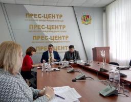 Відбулось засідання «круглого столу» на тему: «Механізм забезпечення житлом мешканців Луганської області в рамках модернізації державних програм та місцевих житлових програм»