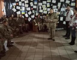 Творчі колективи обласних закладів культури Луганщини радо привітали захисників України із професійним святом – Днем Збройних Сил України!