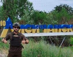 Нам своє робити: Лисичанський вчитель вісім років забезпечує бійців на фронті