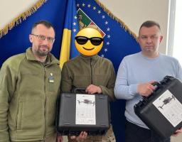 Олексій Смирнов: передали захисникам Бахмута чергову партію квадрокоптерів