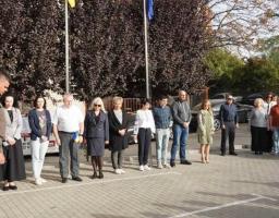 На хвилину завмерло усе навкруги і тільки людські серця бились удвічі гучніше: за кожного, хто віддав життя за вільну Україну. 