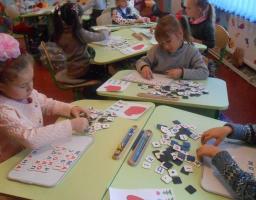 Півмільйона витрачено на забезпечення учнів перших класів Троїцького району 