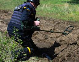 Піротехніками на Луганщині виявлено та вилучено 32 вибухонебезпечних предмети