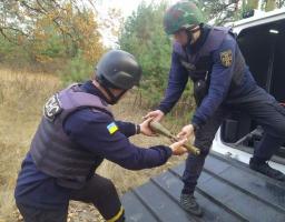 Піротехніками на Луганщині виявлено та вилучено 63 вибухонебезпечних предмети 