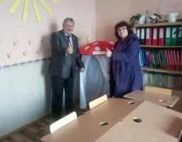 У містах і районах області: сватівські школи обладнують новими партами