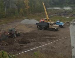 Єднаємо Луганщину: тривають відновлювальні роботи біля зруйнованого мосту