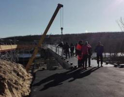 Єднаємо Луганщину: на мосту поблизу КПВВ «Станиця Луганська» встановлено перильні огородження