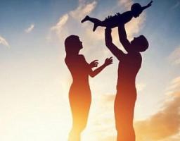 Дівчинку з окупованої території взяли на виховання батьки-переселенці