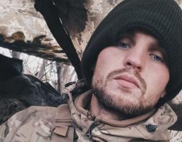 Нескорений на фронті і в грі: історія Олега Роменського