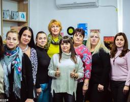 Представники чотирьох регіонів України у рамках коаліції «Луганщина. Жінки. Мир. Безпека» відвідали шелтер переселенців у Дніпрі