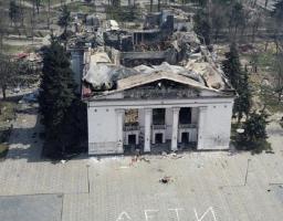 Маріупольський драмтеатр – храм мистецтв, який путін перетворив на братську могилу