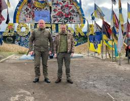 Передали автомобіль луганській бригаді тероборони