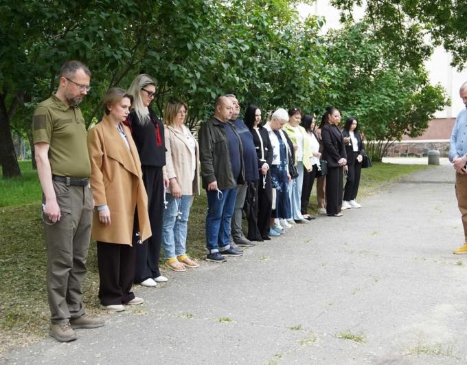 Луганщина вшанувала пам’ять безневинних українських дітей – жертв агресії 