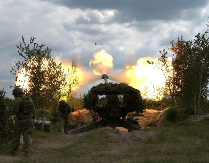 На 40 тисяч рублів штрафують в "лнр" за користування українським паспортом, на базі вишу в Сіверськодонецьку росіяни готують операторів безпілотників, 13 fpv-дронами противник поцілив на Луганщині