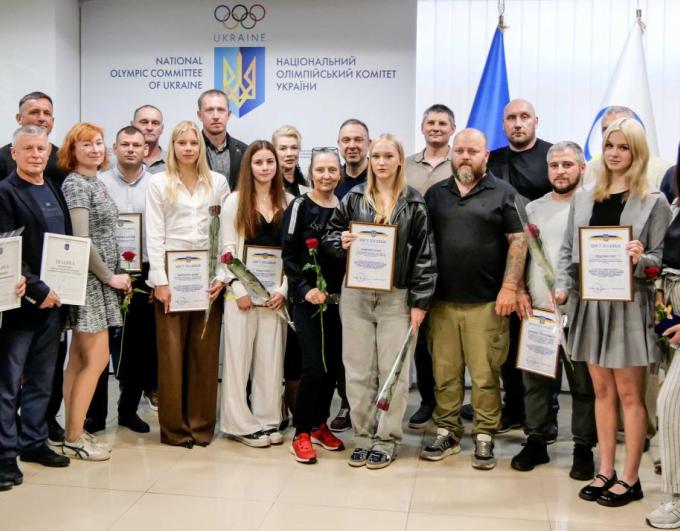 Для Луганщини важливо зберегти те, що створювалося і розвивалося роками, – під час урочистостей до Дня фізичної культури та спорту Олексій Харченко відзначив внесок тренерів і спортсменів області 