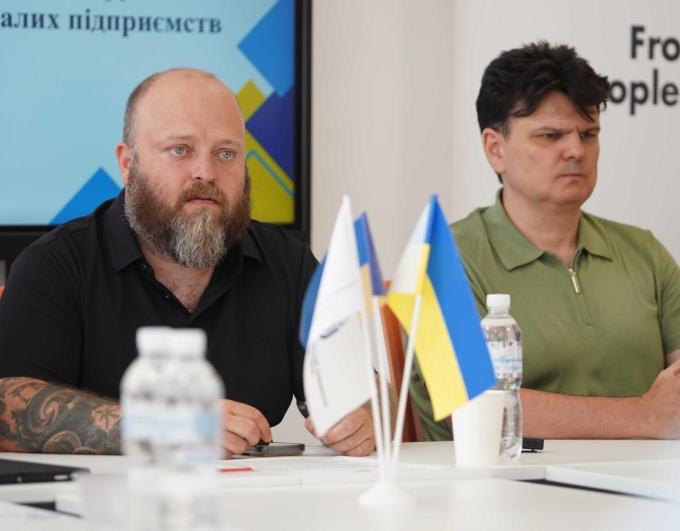 На відновлення Луганщини потрібно 33 млрд дол. США – Олексій Харченко під час форуму «Від збитків до компенсації: дієві інструменти для релокованих та постраждалих  підприємств»