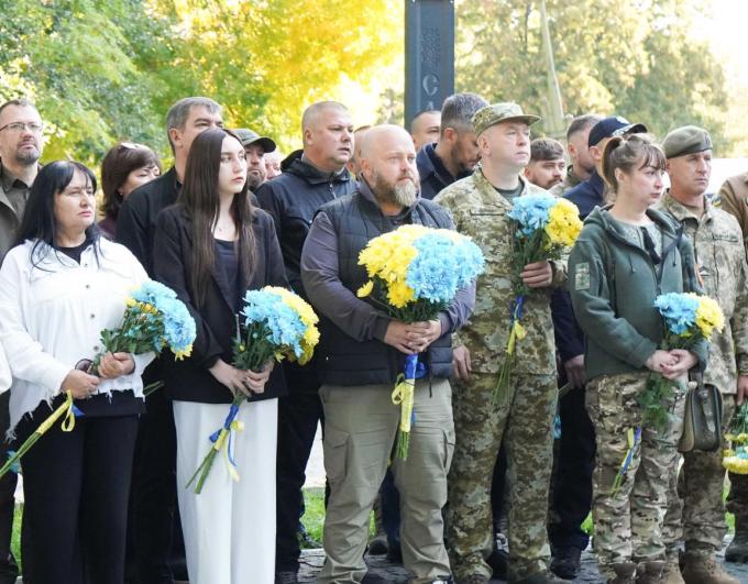 Луганщина вшанувала Захисників і пам'ять полеглих воїнів у Дніпрі 