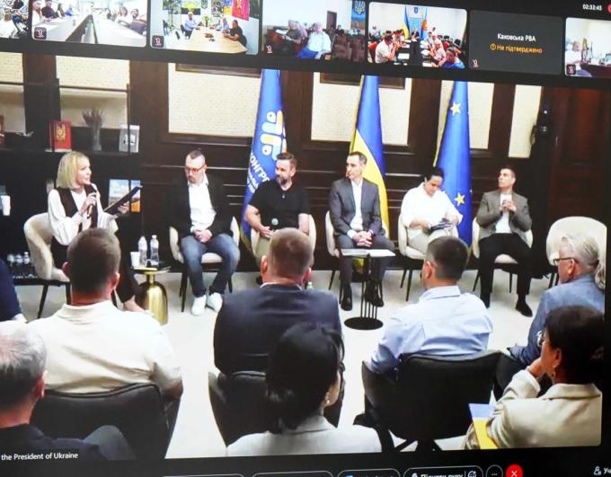 Очільник Луганщини Олексій Харченко узяв участь у Конгресових діалогах, присвячених розвитку системи охорони здоров’я та вдосконаленню соціальних гарантій, які відбулись на майданчику Офісу Конгресу місцевих та регіональних влад при Президентові України